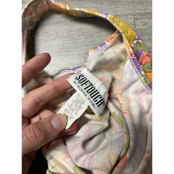 Vintage 90s Lot Of 5 Women's Vintage Pieces - Reseller Bundle - Bodysuit's Tee's - Picture 10 of 10